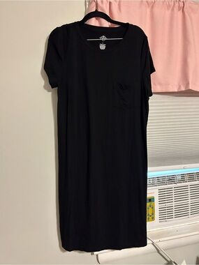 St. John's Bay Black Midi T-Shirt Dress with Pocket